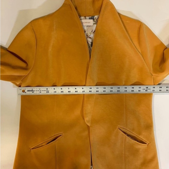 Skies are Blue Hannah Modal Scuba Blazer - Picture 2 of 9